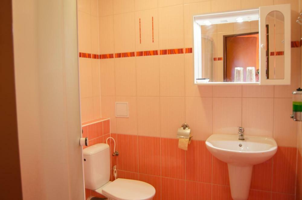 Penzion Vinarna U Hroznu Hotell Veselí nad Moravou Exteriör bild