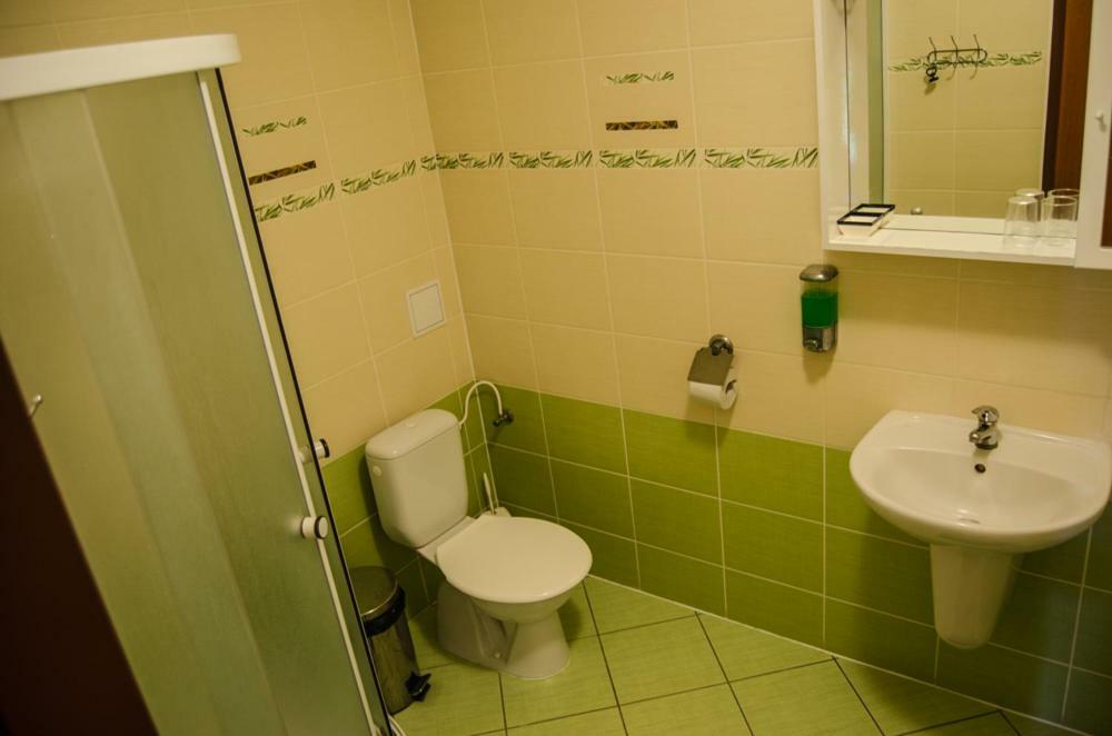 Penzion Vinarna U Hroznu Hotell Veselí nad Moravou Exteriör bild